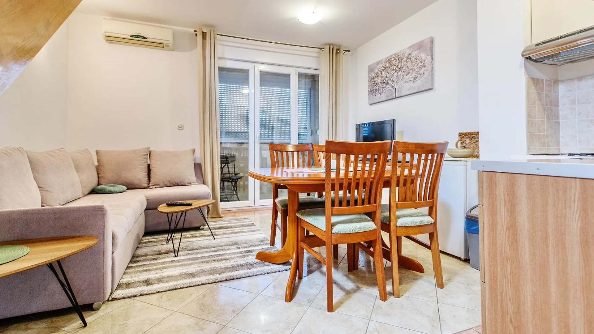 Duplex Apartment In Peaceful Area - زادار