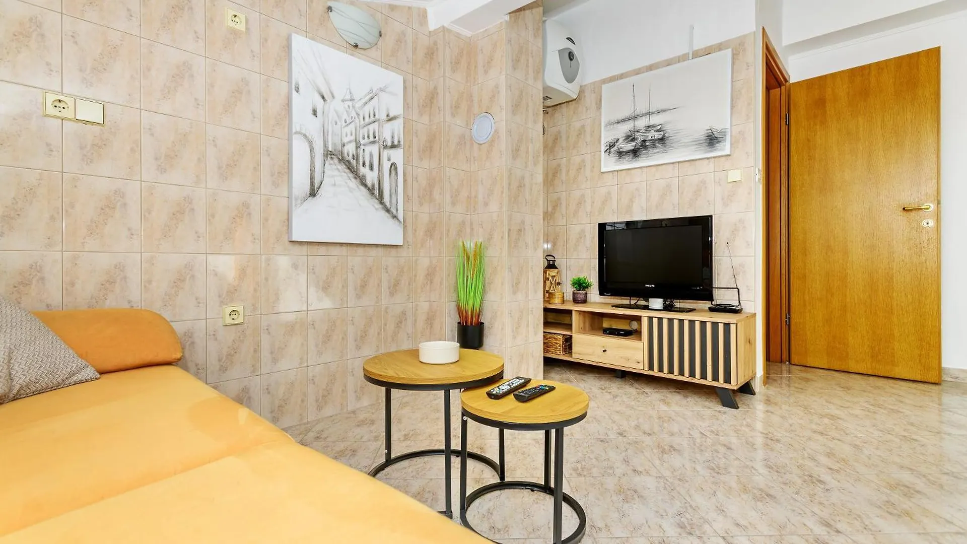 Duplex Apartment In Peaceful Area - زادار